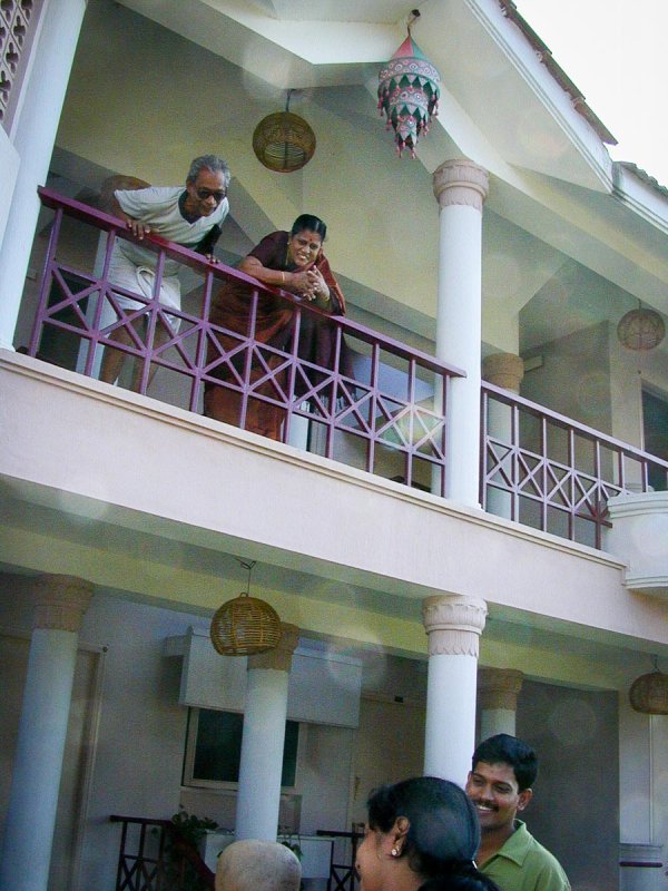 20020406-043