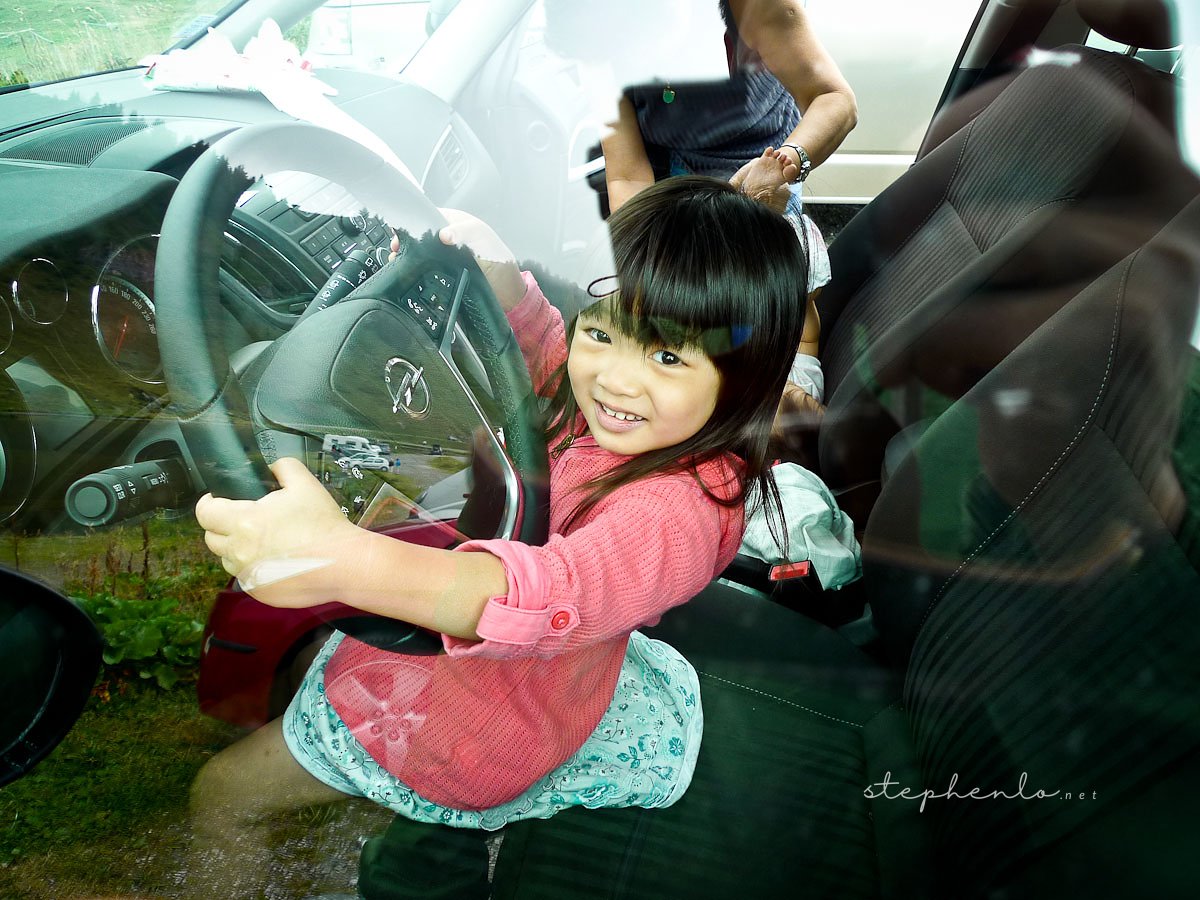 20120825-167