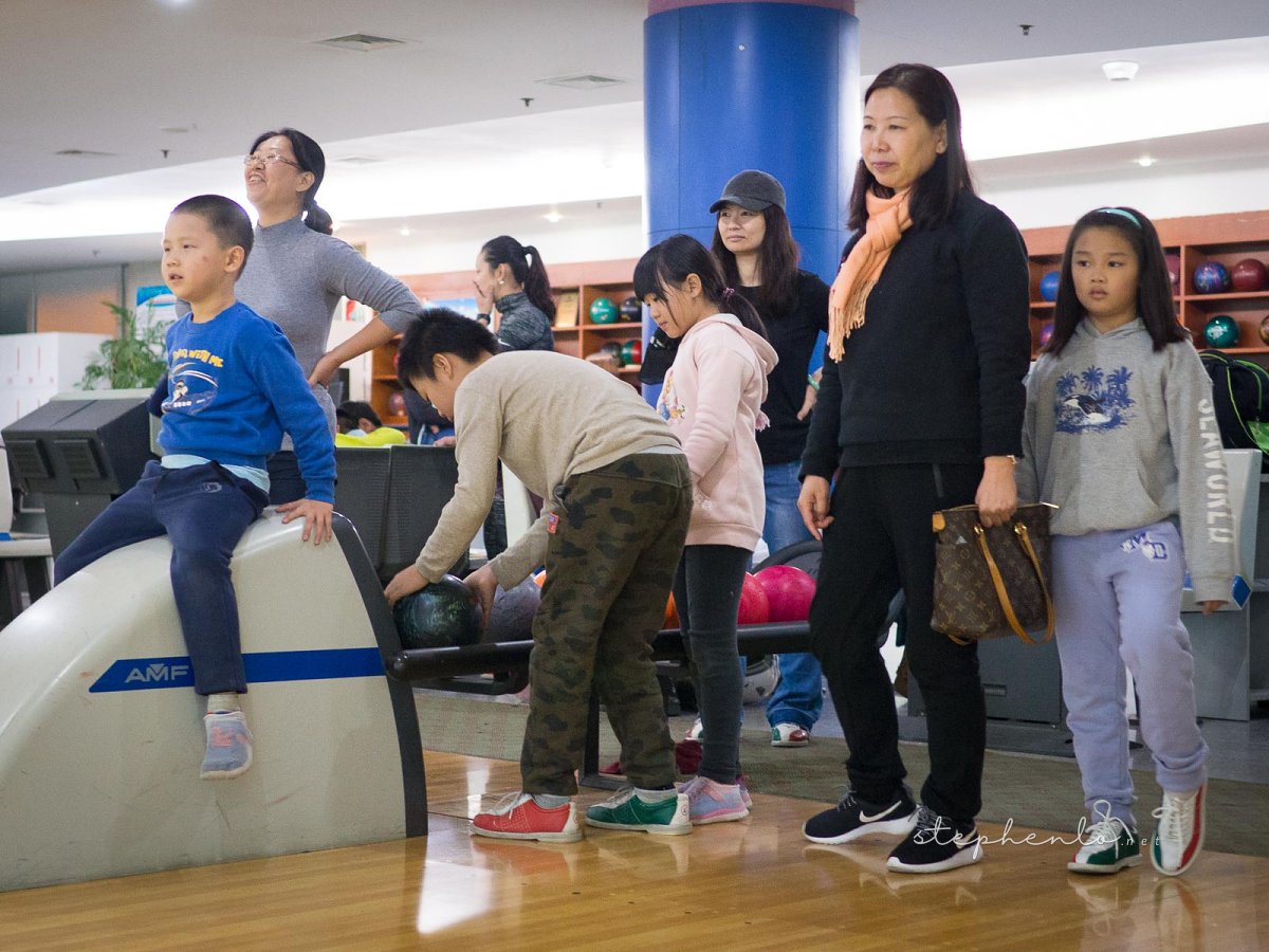 AE's Bowling Bday