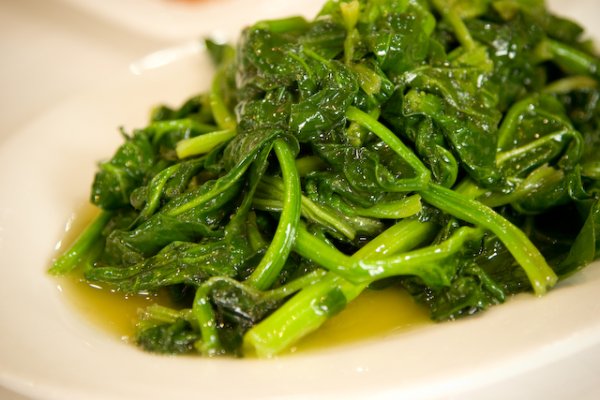 Glistening spinach